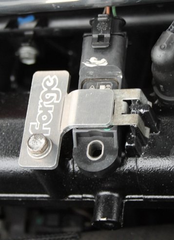 Brake Vacuum and Pressure Sensor Clamps for Renault Megane 225/230 | Forge